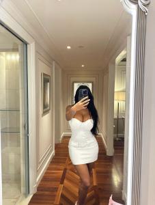 745016499: Chica busca chico en Murcia