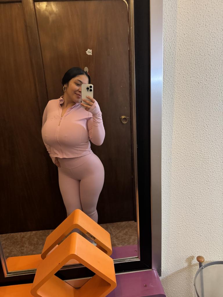 631374692: Chica busca chico en Valencia