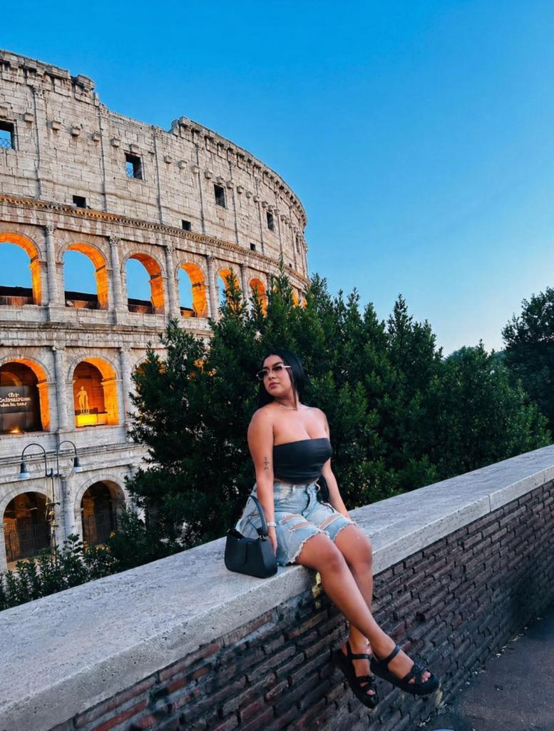 Chica busca chico en Valencia: Chica busca chico