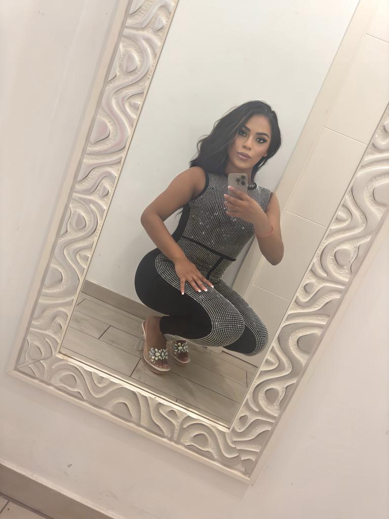 677996429: Transexual en Tenerife
