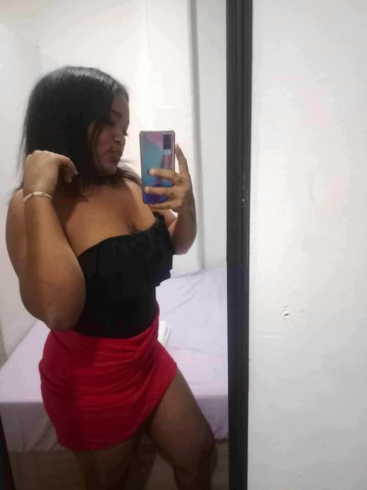 Chica busca chico en Alicante: Chica busca chico