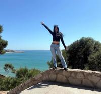 663371297: Chica busca chico en Gerona
