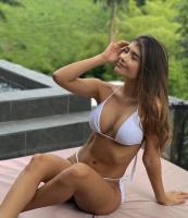 613910289: Chica busca chico en Ibiza