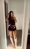 663323644: Chica busca chico en Sevilla