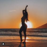 663323644: Chica busca chico en Sevilla