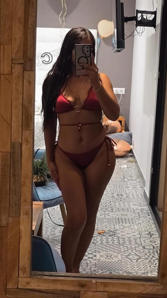 Chica busca chico en Almería: 