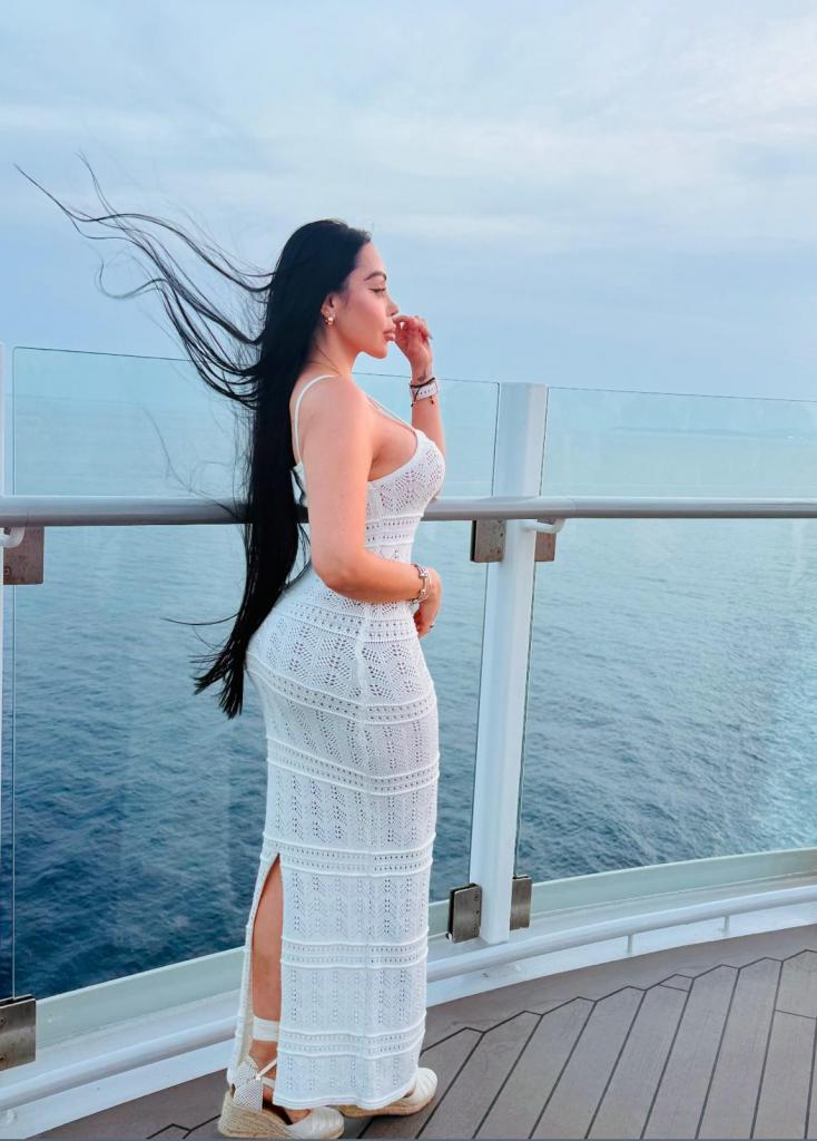 Chica busca chico en Almería: 