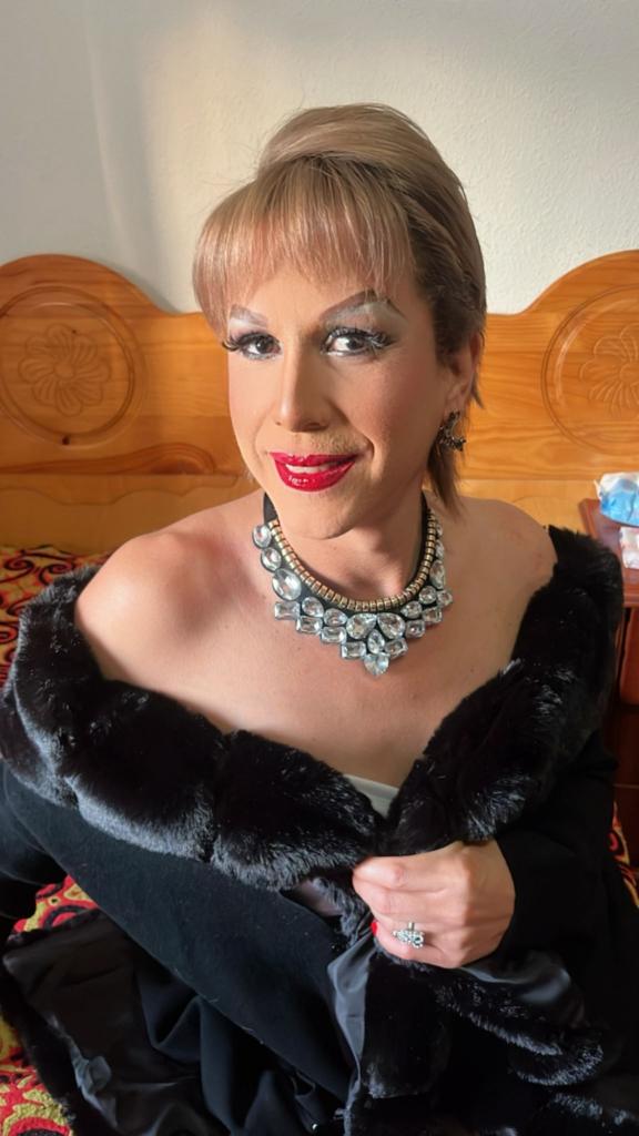 Chica busca chico en Jaén: 