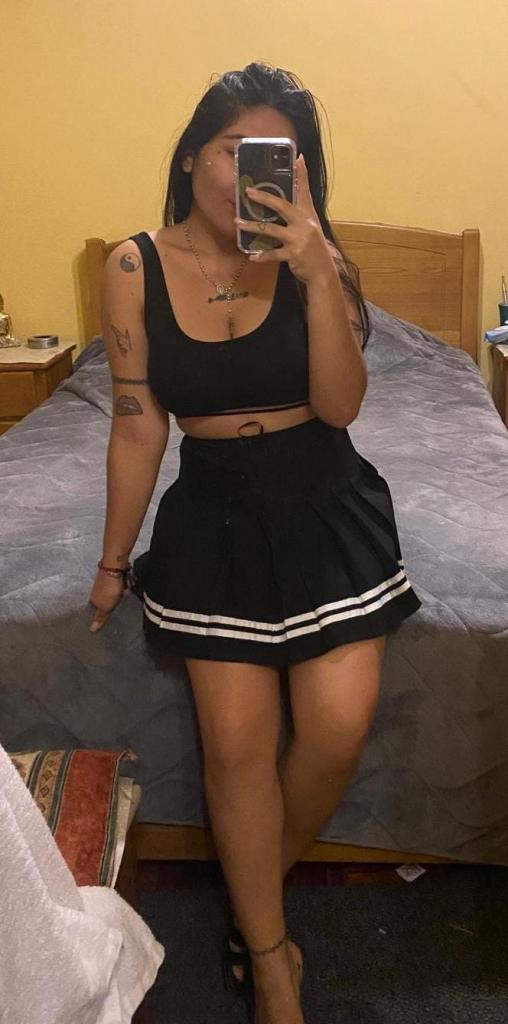 633640847: Chica busca chico en Lugo