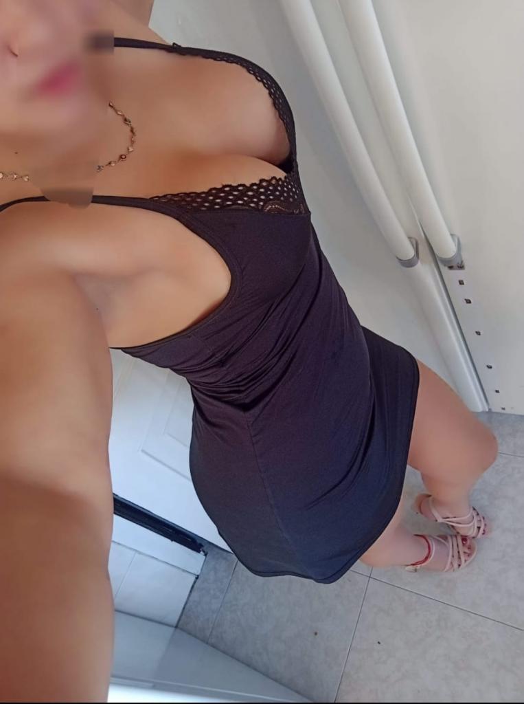 Chica busca chico en Huelva: 