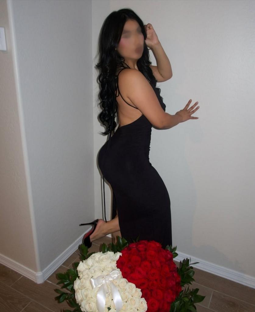 Chica busca chico en Cádiz: 