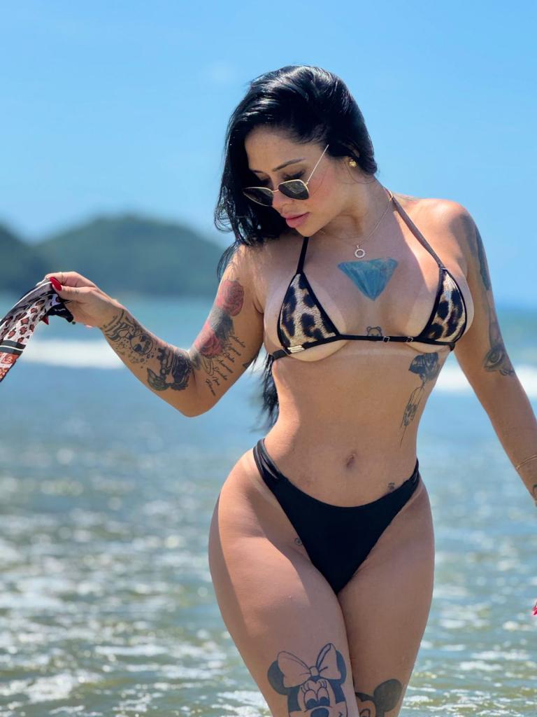 Chica busca chico en Almería: 
