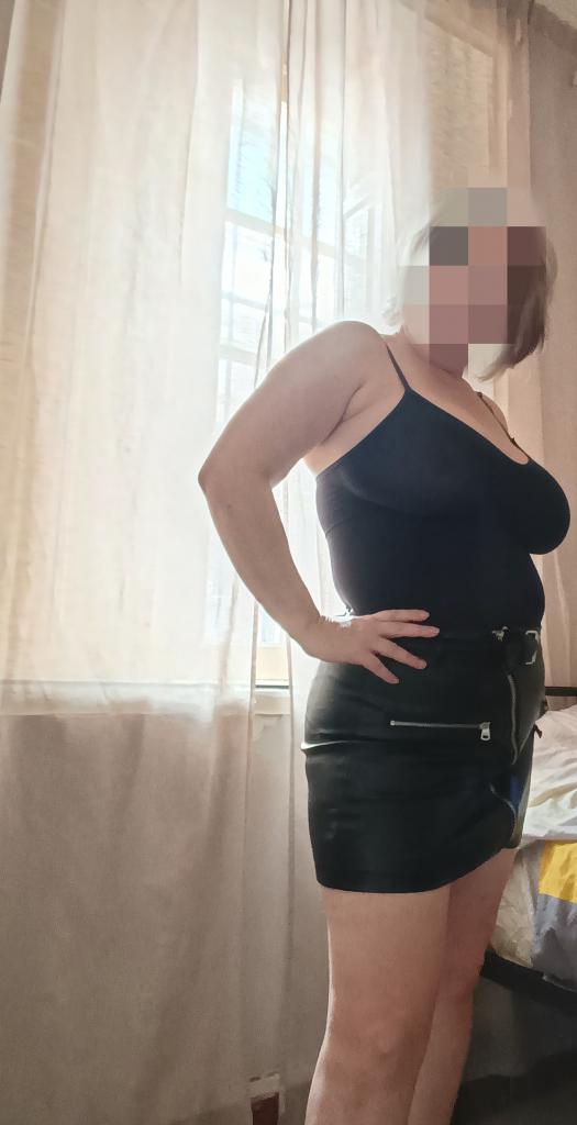 Chica busca chico en Cádiz: 