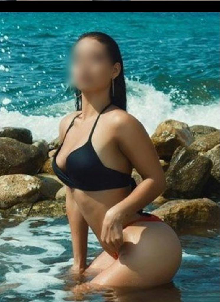 Chica busca chico en Alicante: Chica busca chico