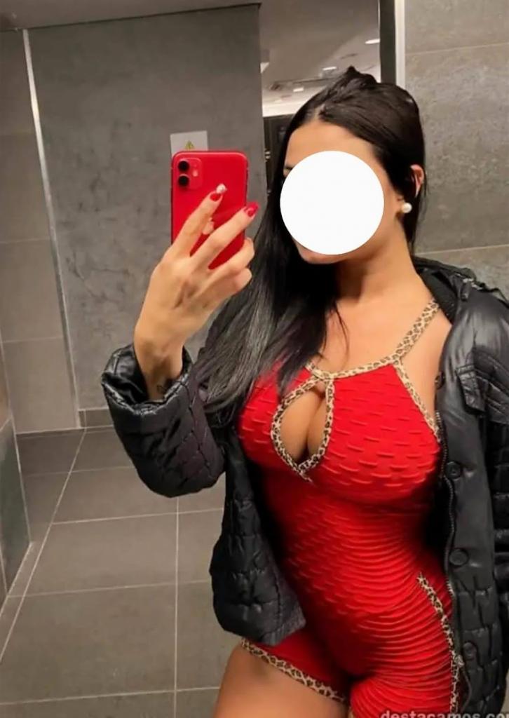 Chica busca chico en Granada: 