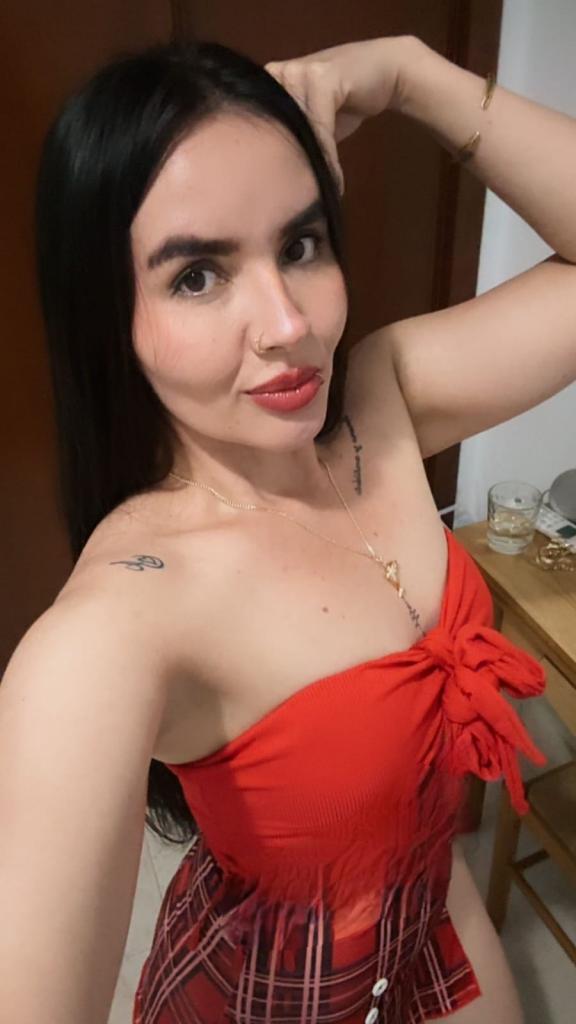 Chica busca chico en Almería: 