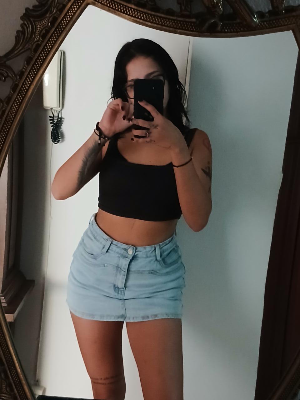 Chica busca chico en Málaga: Chica busca chico