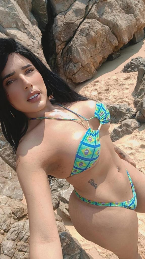 614627451: Travesti en Pontevedra