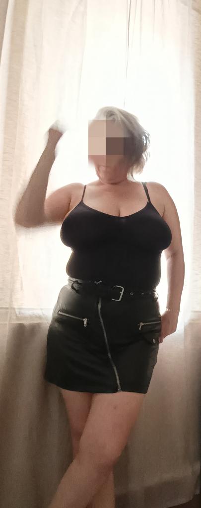 Chica busca chico en Cádiz: 