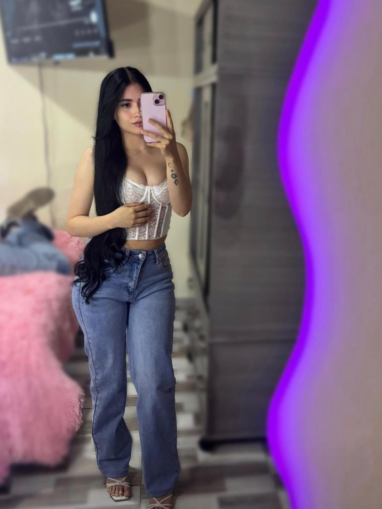 Chica busca chico en Granada: 