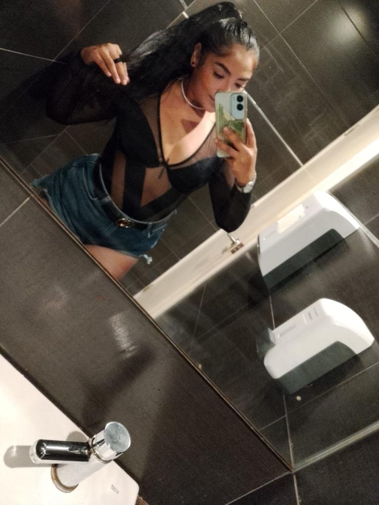 Chica busca chico en Jaén: 