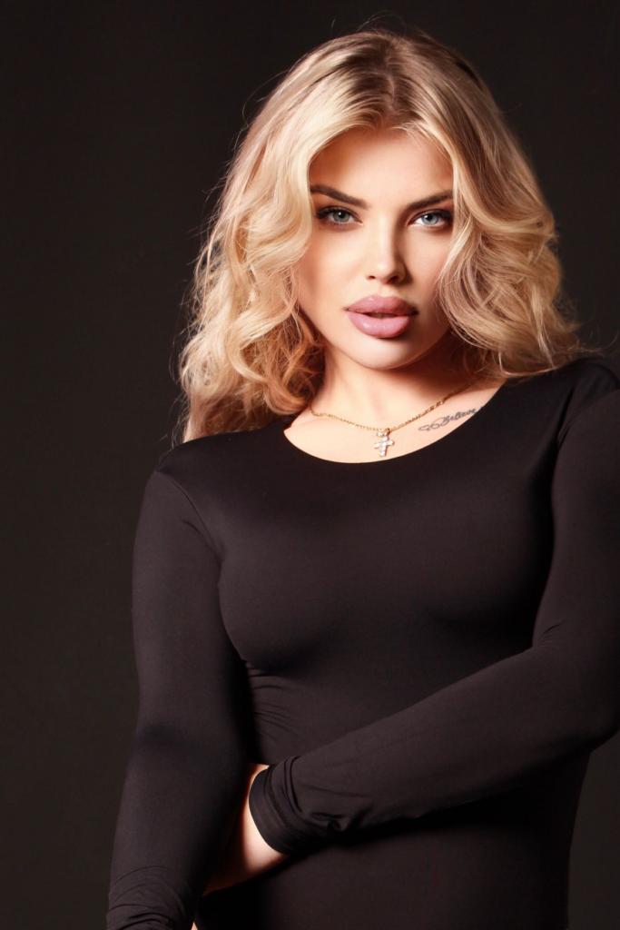 Chica busca chico en Málaga: Chica busca chico