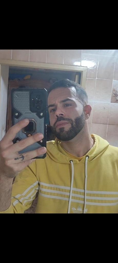 Chico busca chica en Cádiz: 