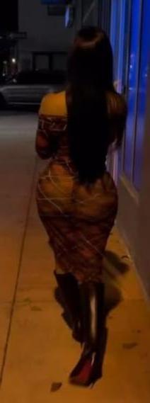 Chica busca chico en Huesca: 
