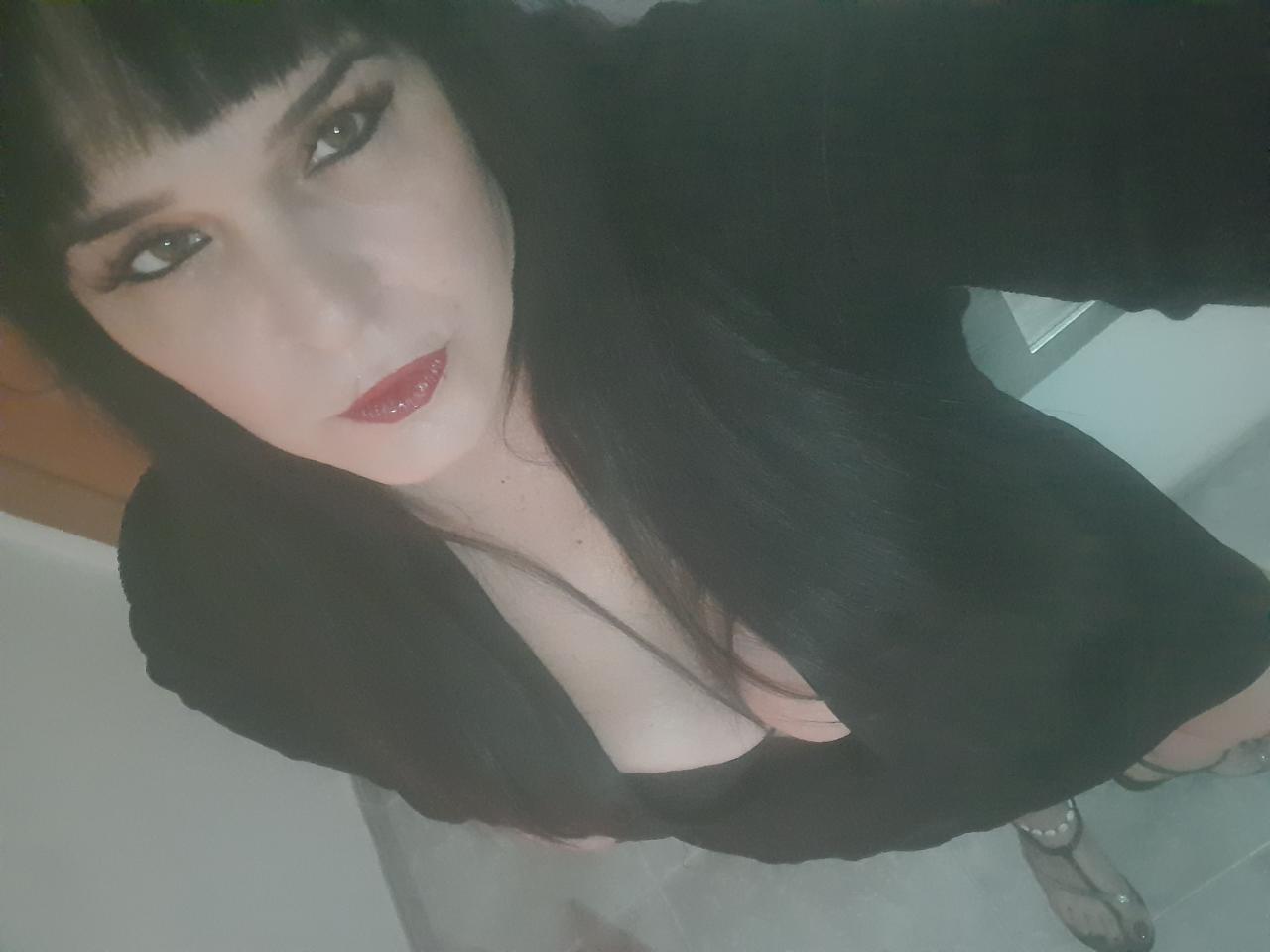 626946499: Chica busca chico en Jaén