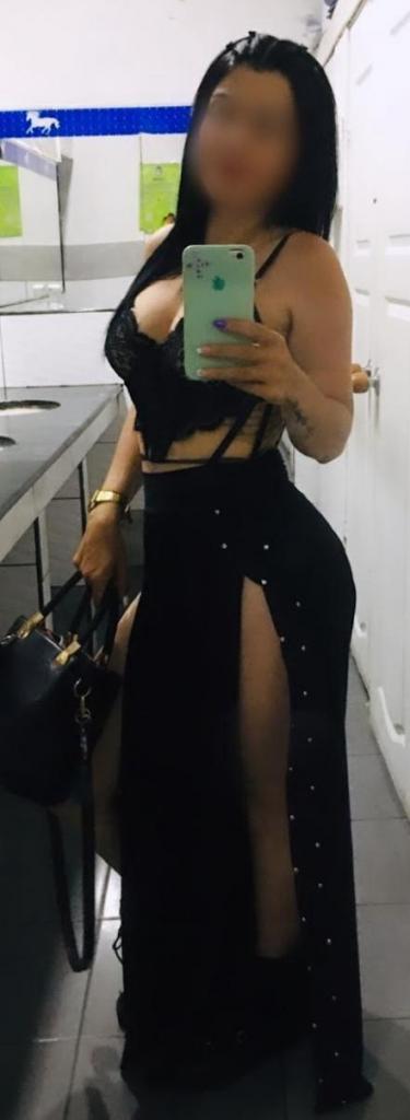 631134762: Chica busca chico en Murcia