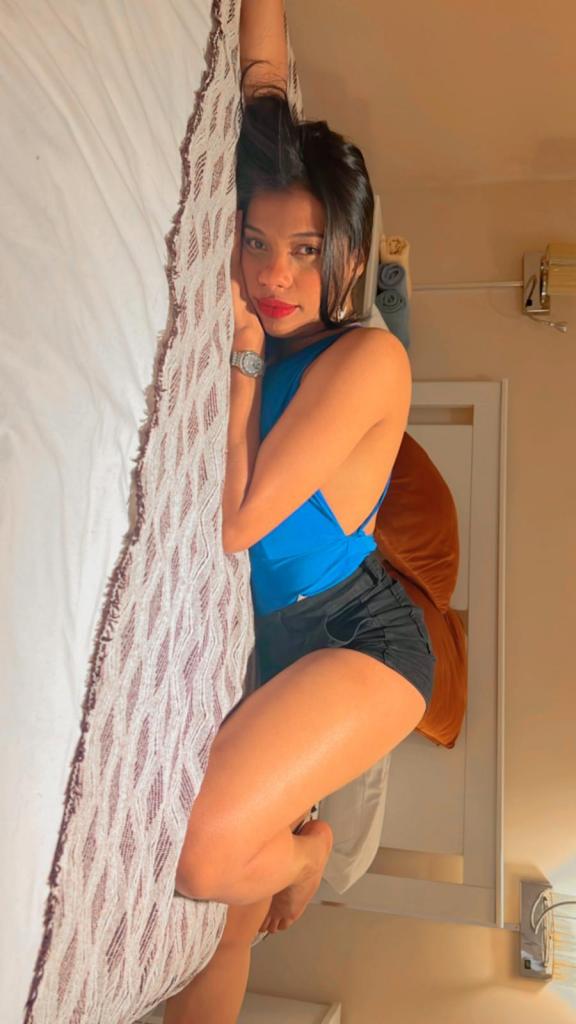 634047174: Chica busca chico en Orense
