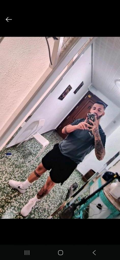 Chico busca chica en Valencia: 