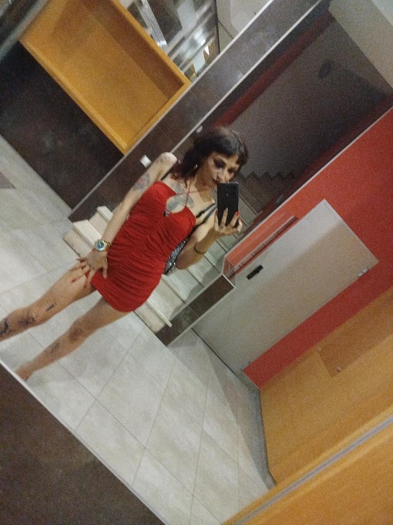 611208606: Chica busca chico en Barcelona