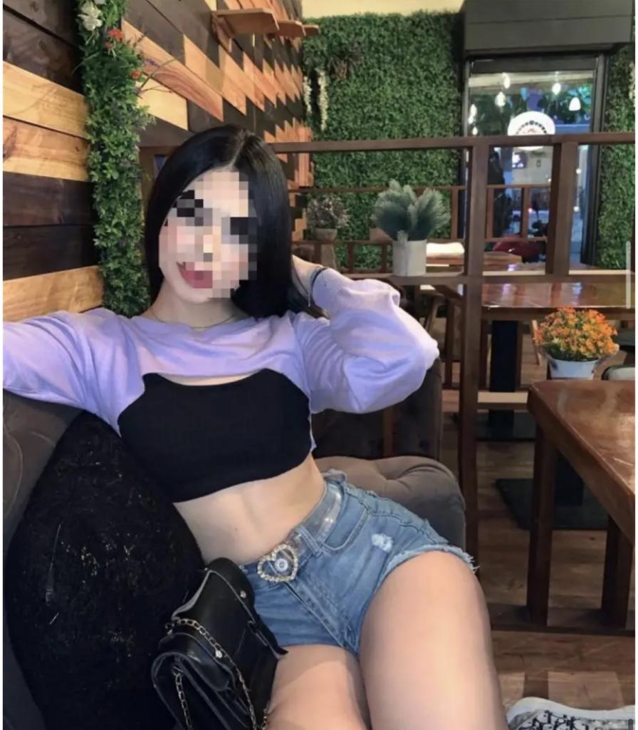 Chica busca chico en Granada: 