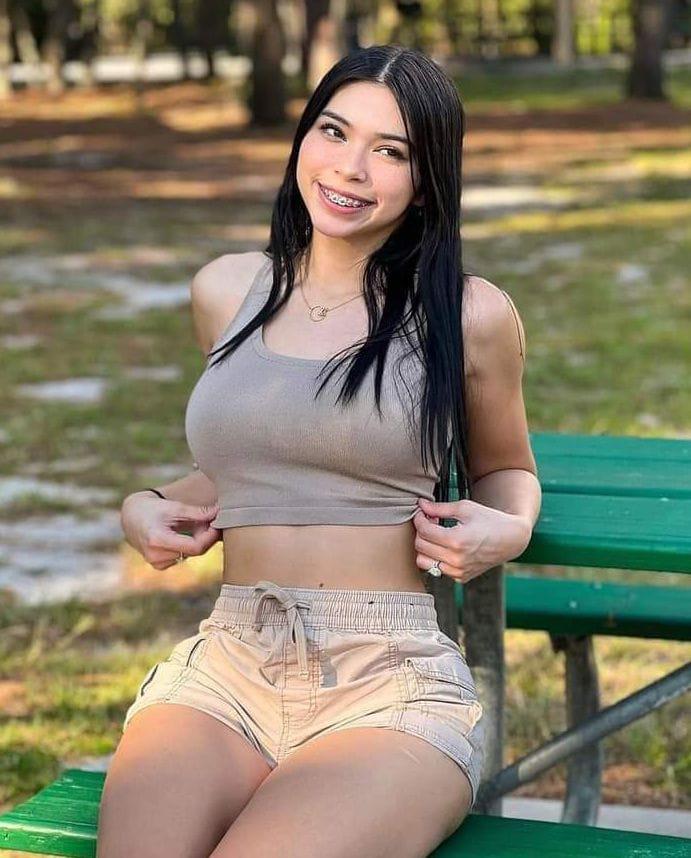 Chica busca chico en La Coruña: 
