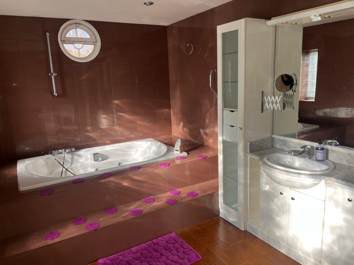 Chica busca chico en Madrid: 