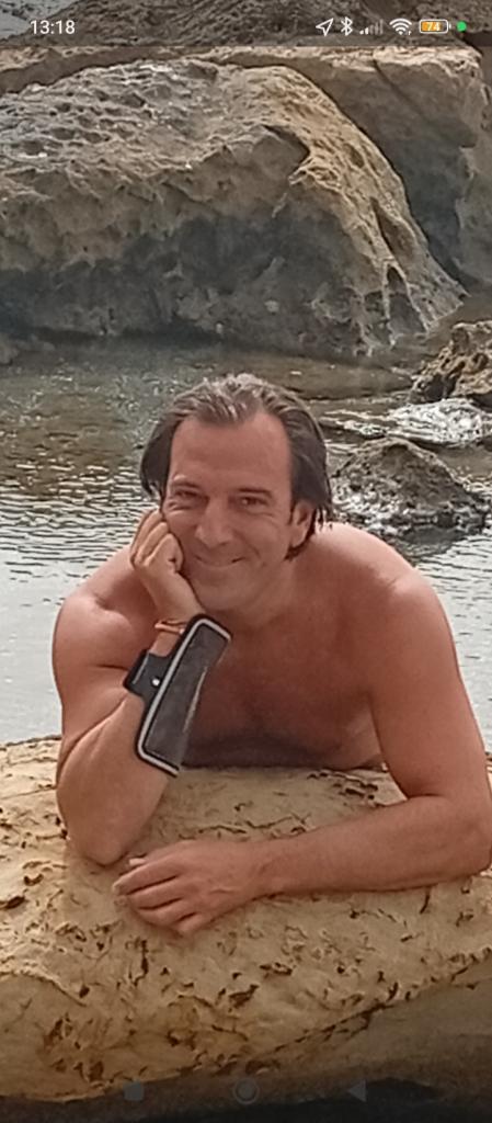 Chico busca chica en Málaga: 