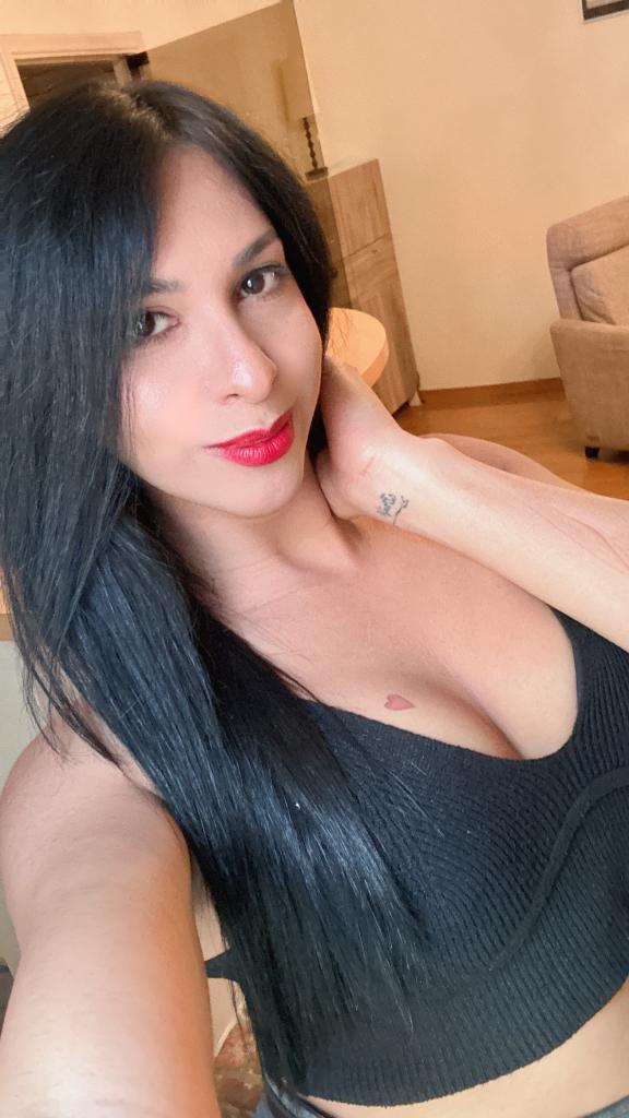 Chica busca chico en Tenerife: 