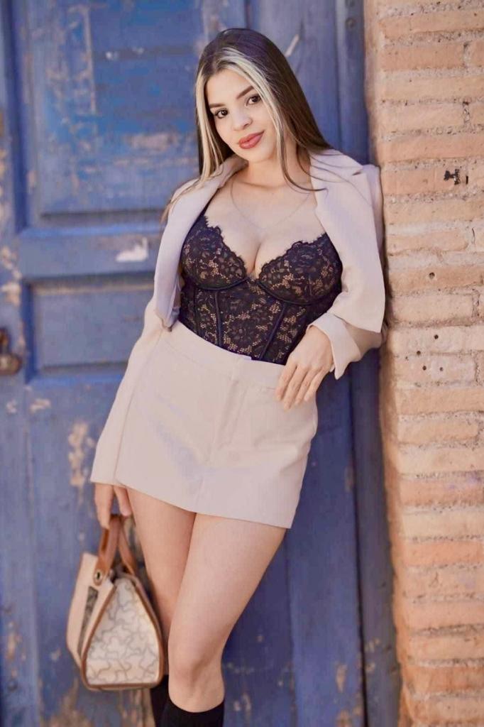 Chica busca chico en Murcia: Chica busca chico