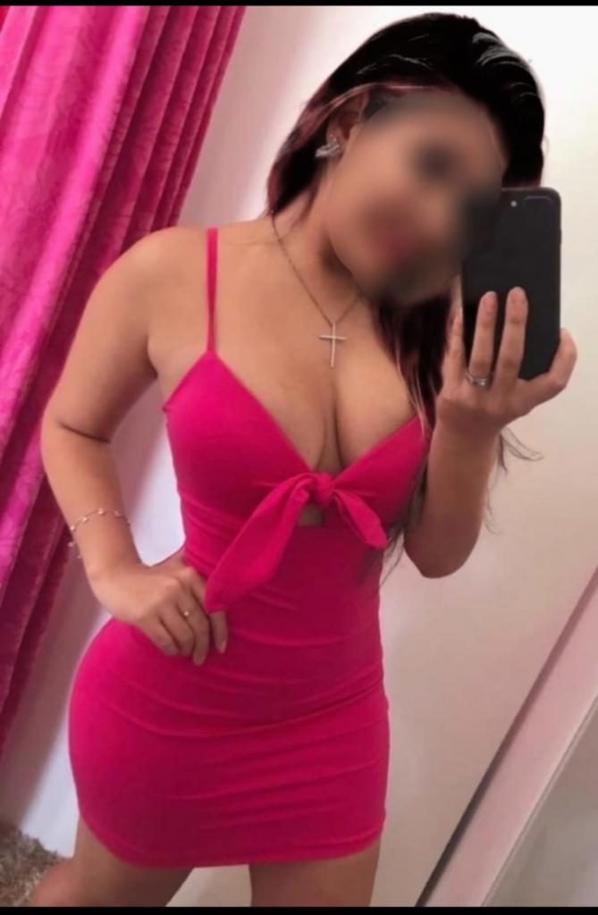 Chica busca chico en Huelva: 