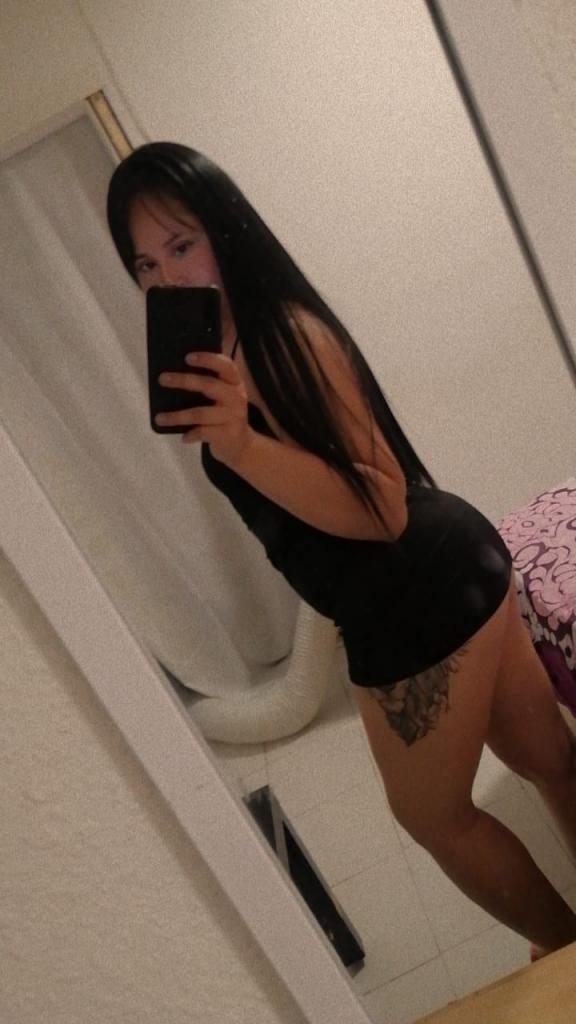 604305363: Chica busca chico en La Rioja