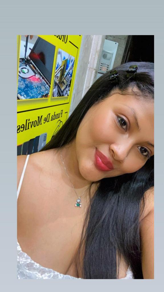 672843310: Chica busca chico en Granada