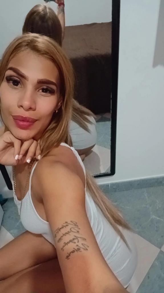 Chica busca chico en Cádiz: 