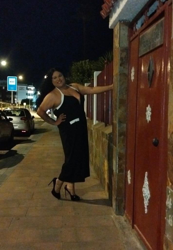 614749098: Travesti en Las Palmas