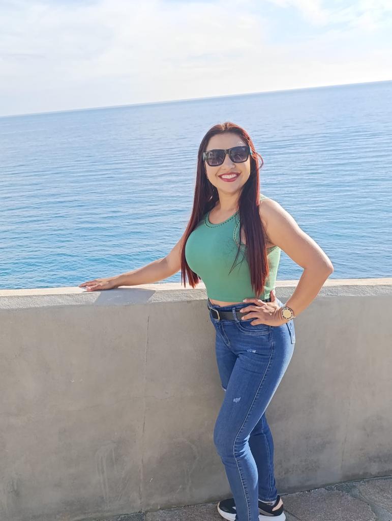 Chica busca chico en Granada: 