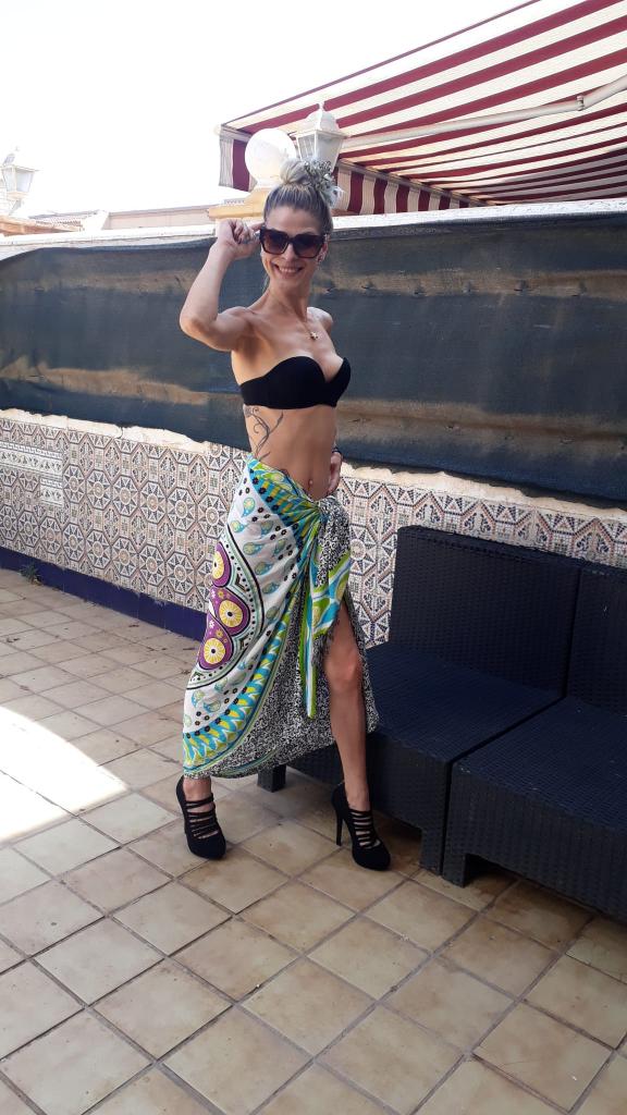 Chica busca chico en Almería: Chica busca chico