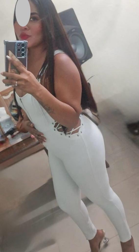Chica busca chico en Huelva: 