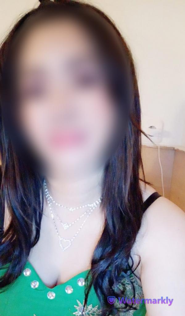 Chica busca chico en Barcelona: Chica busca chico