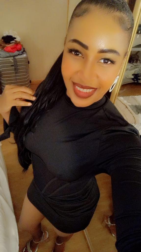Chica busca chico en Cádiz: 