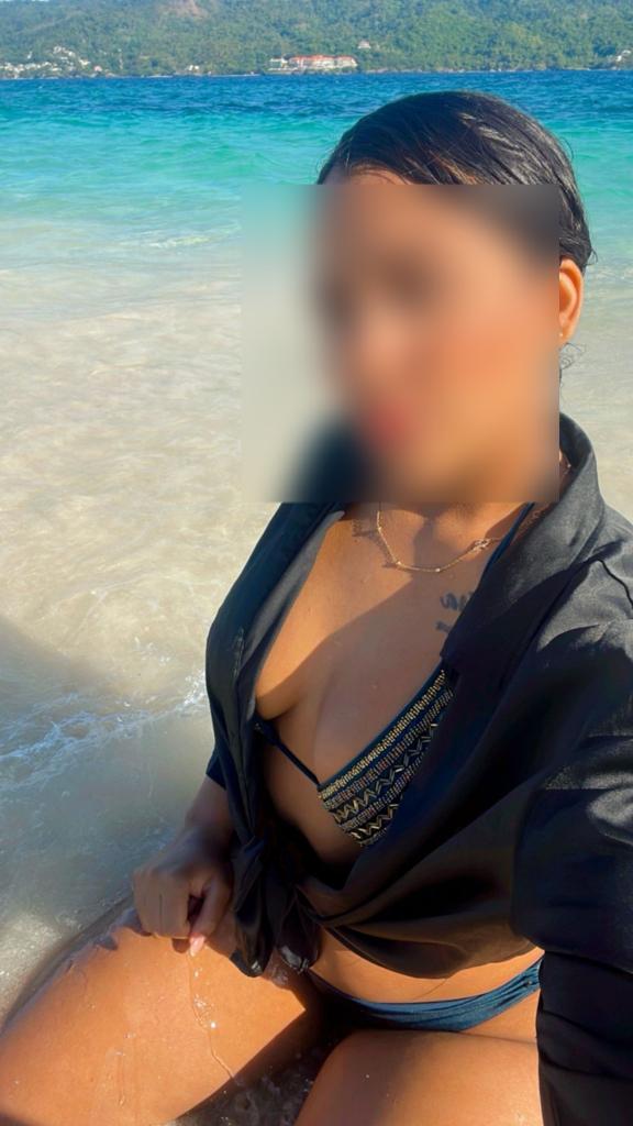 631094951: Chica busca chico en Málaga